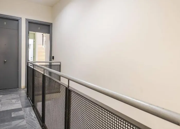 Bs Brand New Triplex Private Terrace Downtown Parking